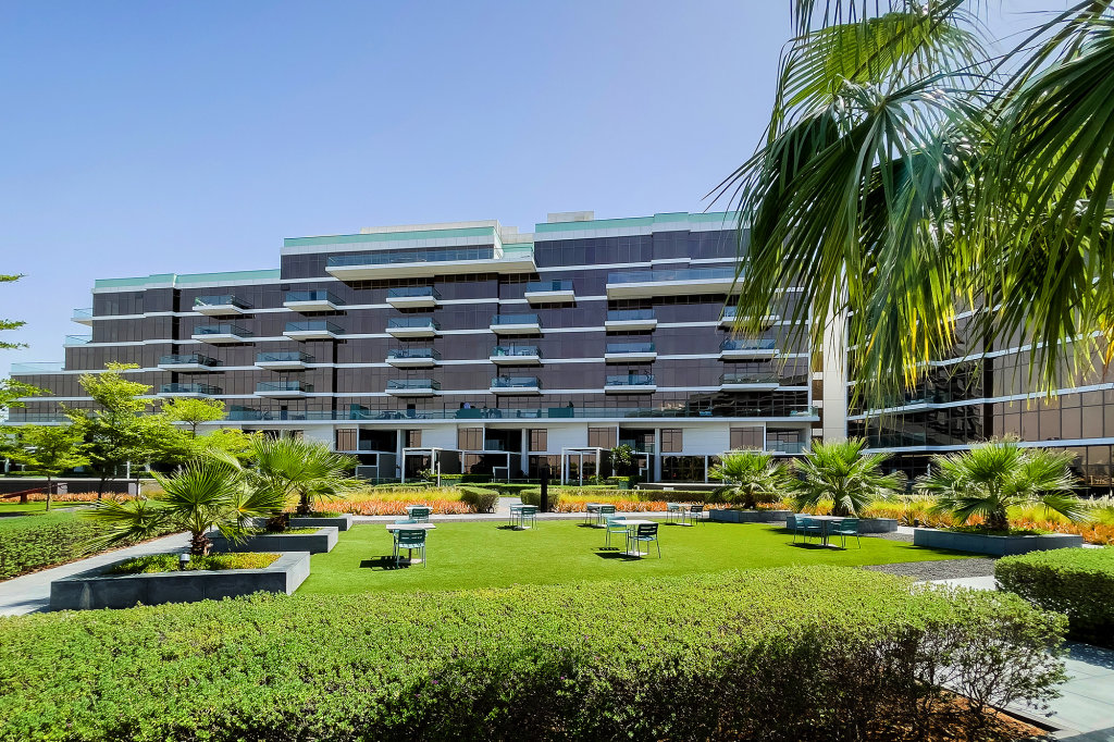 Дубай: Апартаменты Deluxe 2BR with Sea View in The 8 on Palm Jumeirah