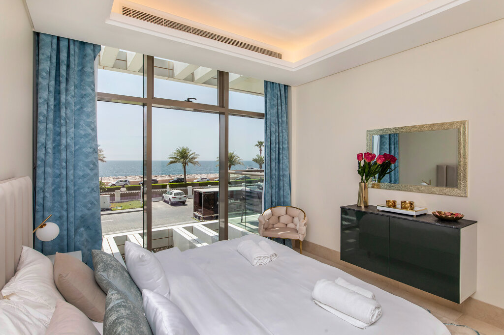 Дубай: Апартаменты Deluxe 2BR with Sea View in The 8 on Palm Jumeirah