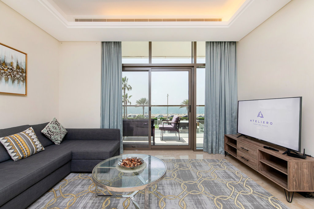 Дубай: Апартаменты Deluxe 2BR with Sea View in The 8 on Palm Jumeirah