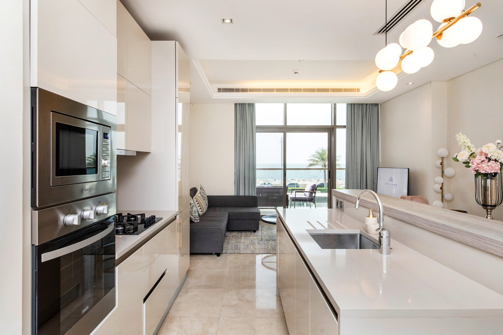 Дубай: Апартаменты Deluxe 2BR with Sea View in The 8 on Palm Jumeirah