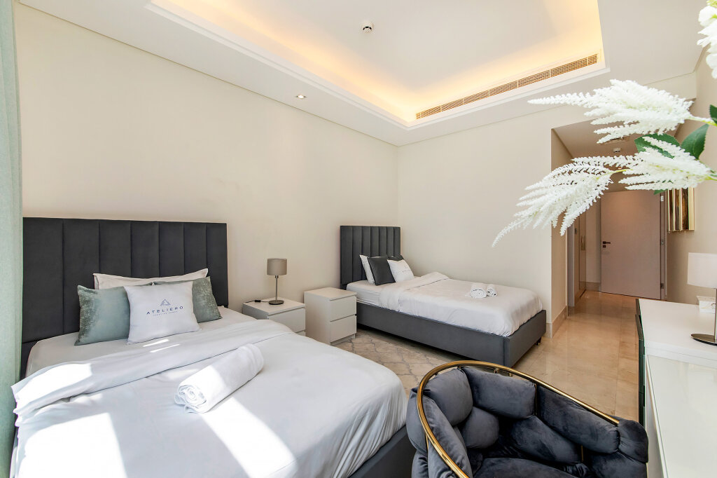 Дубай: Апартаменты Deluxe 2BR with Sea View in The 8 on Palm Jumeirah
