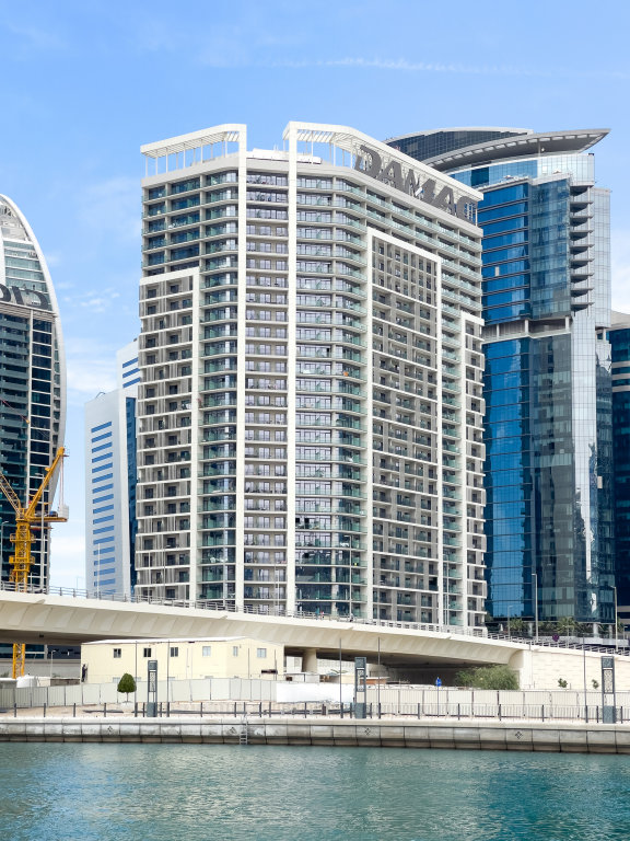 Дубай: Апартаменты Zada Tower 1BR with Excellent Dubai Canal View