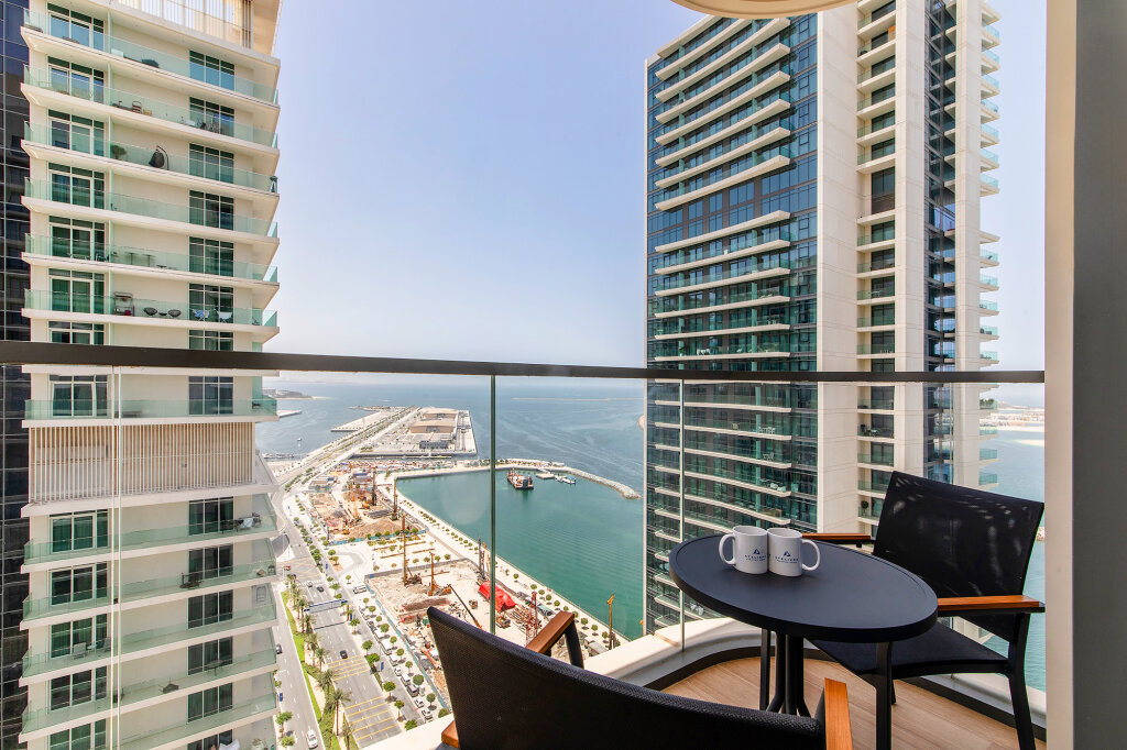 Дубай: Апартаменты Marina Vista Emaar Beachfront
