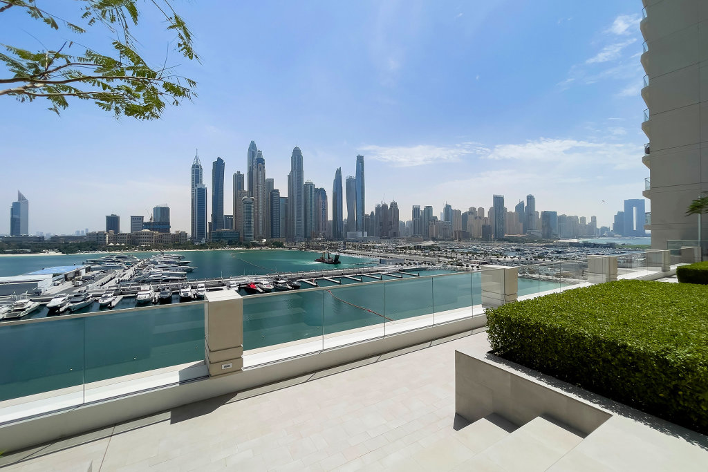 Дубай: Апартаменты Marina Vista Emaar Beachfront