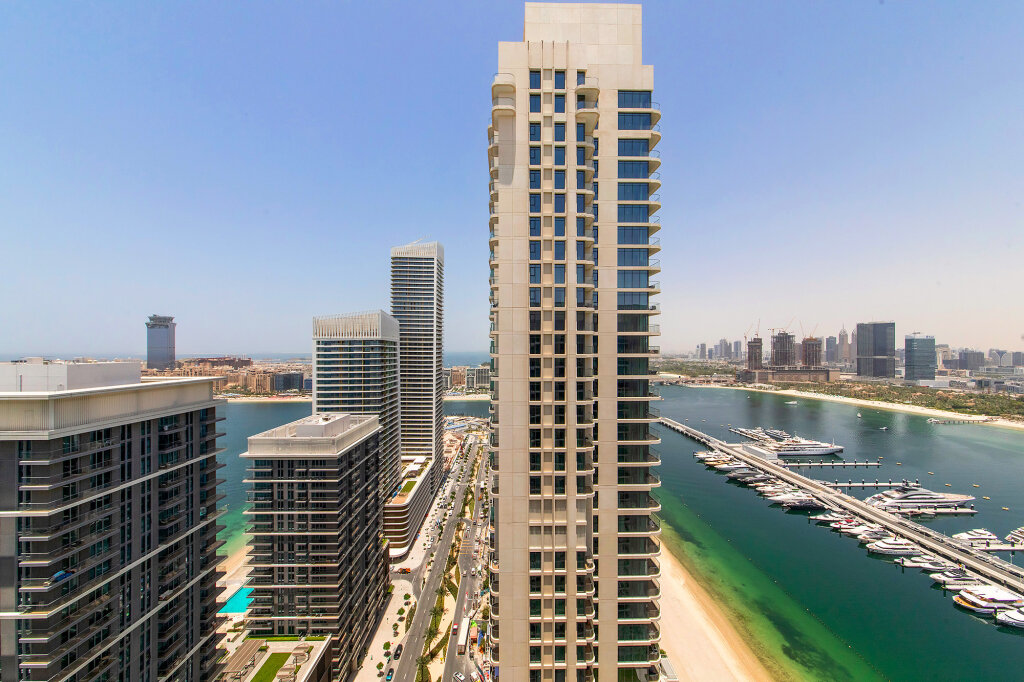 Дубай: Апартаменты Marina Vista Emaar Beachfront