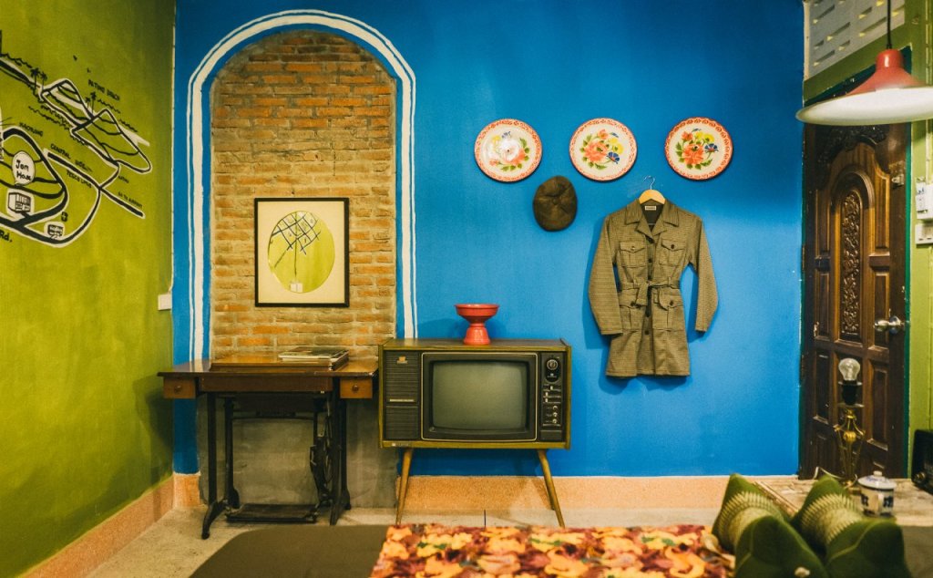 Кату: Jom House