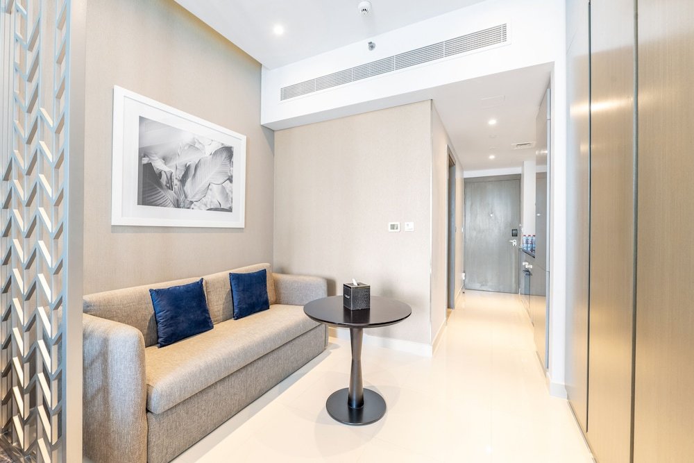 Downtown Ultra Luxury Studio Suites — фото 4