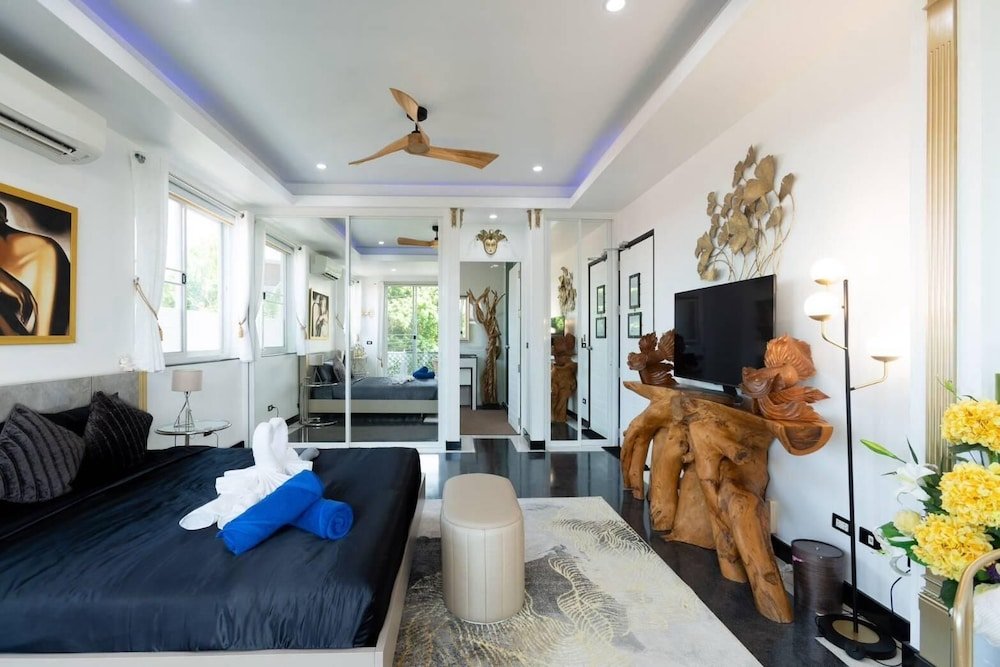 Luxury 7 Bedroom Villa In Rawai - GCR1 — фото 2