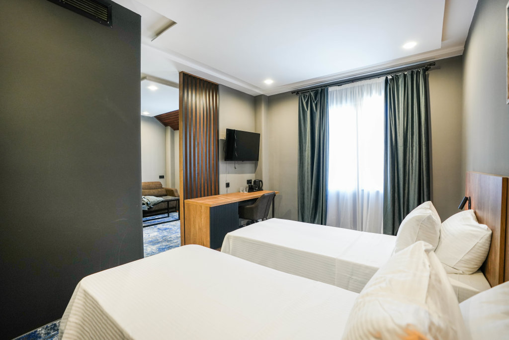 Тбилиси: Hotel Splendid Tbilisi
