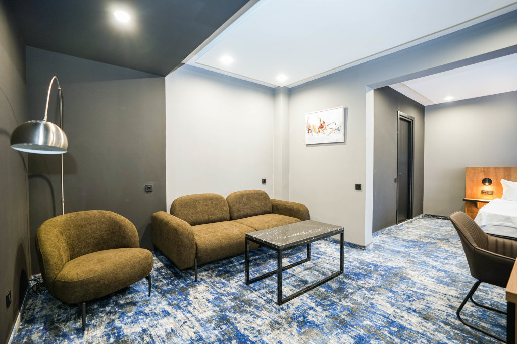 Тбилиси: Hotel Splendid Tbilisi