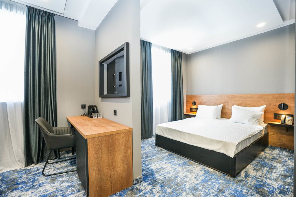 Тбилиси: Hotel Splendid Tbilisi