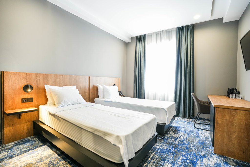 Тбилиси: Hotel Splendid Tbilisi