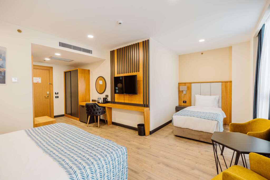 Батуми: Отель Best Western Plus «Батуми»