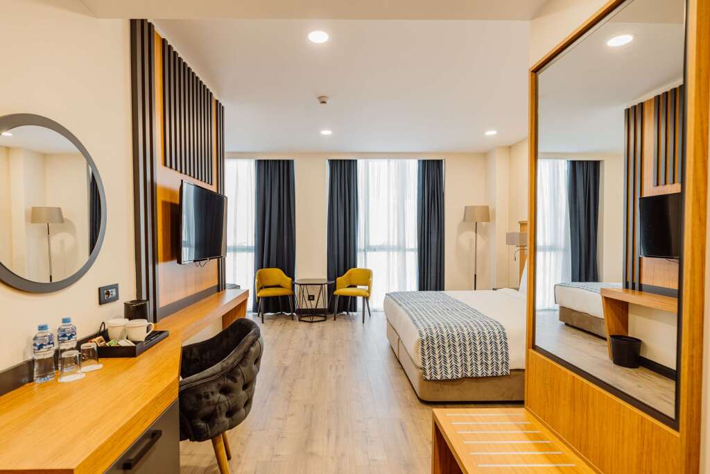 Батуми: Отель Best Western Plus «Батуми»