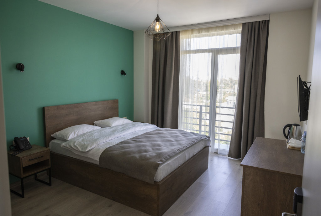 Батуми: Hotel Gardenville Batumi