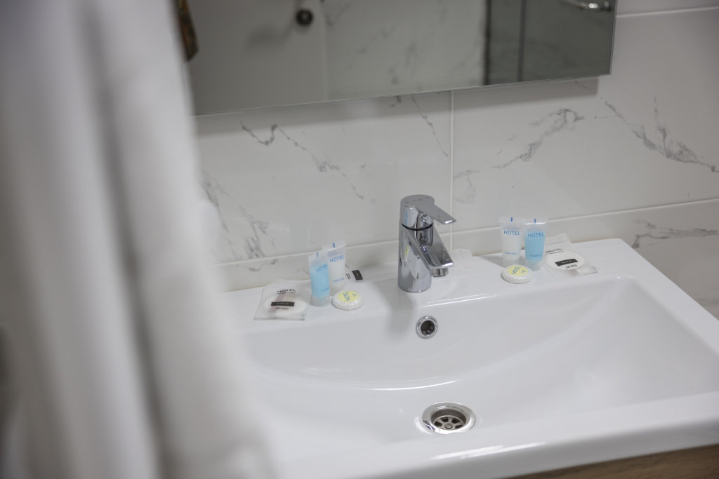 Батуми: Hotel Gardenville Batumi