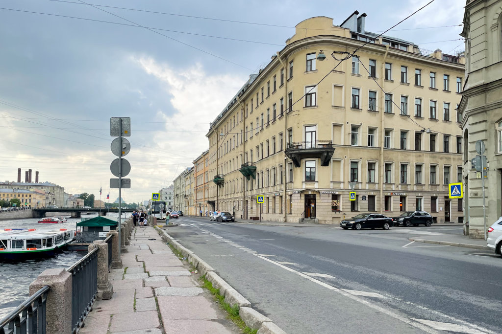 Санкт-Петербург: Квартира В центре с Парковкой