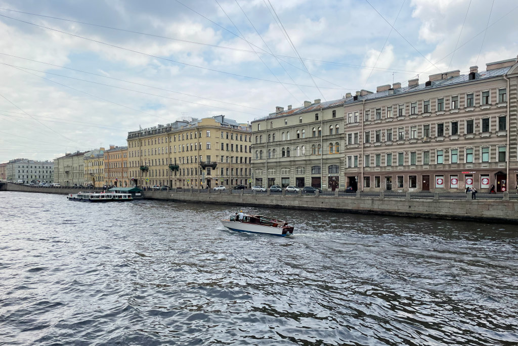 Санкт-Петербург: Квартира В центре с Парковкой