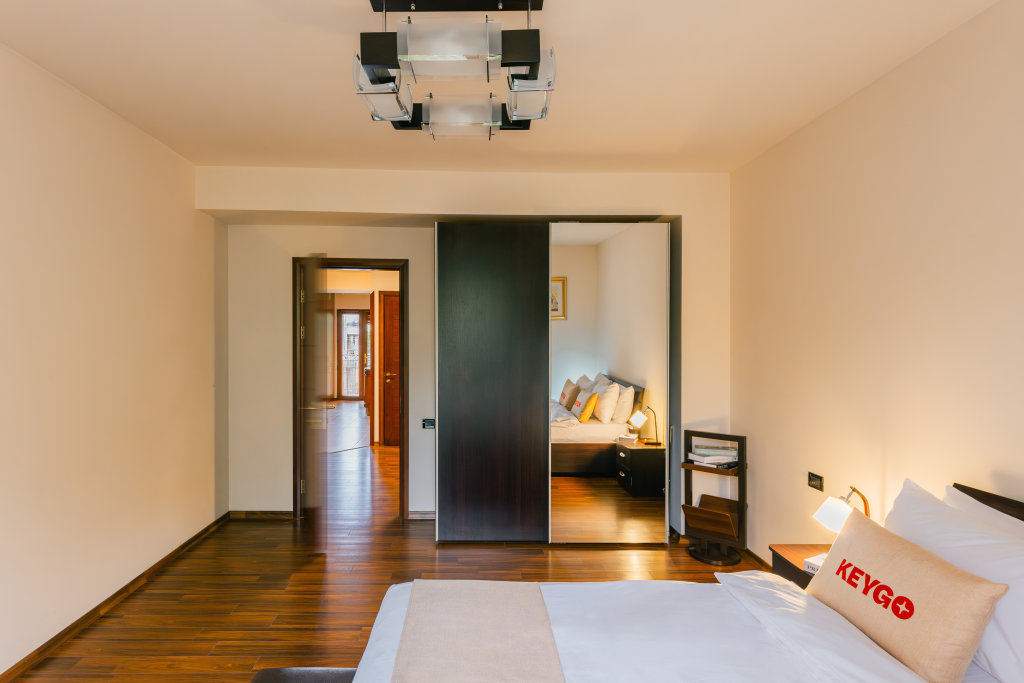 Ереван: Апартаменты Stunning 2BR Apt Mashtots Avenue by Keygo 84