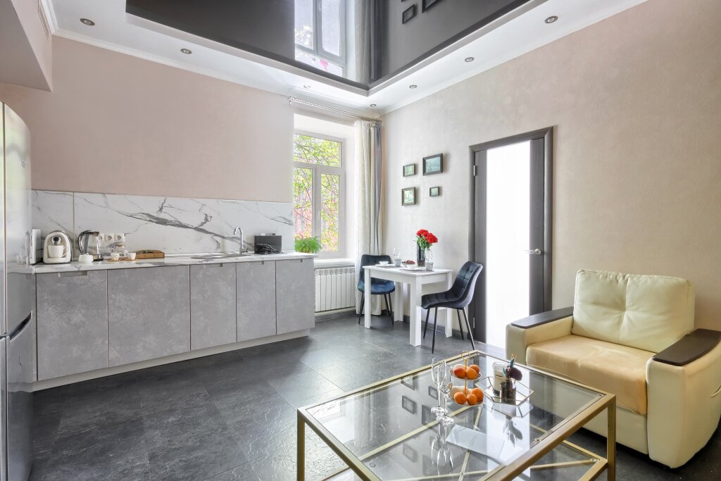 Санкт-Петербург: Апартаменты MMyhomeYourhome на Невском 84-86