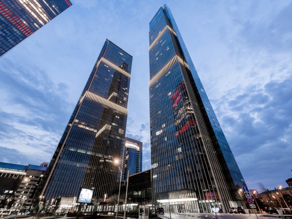 Москва: Апартаменты 2-комнаныев 4 по высоте здании Европы