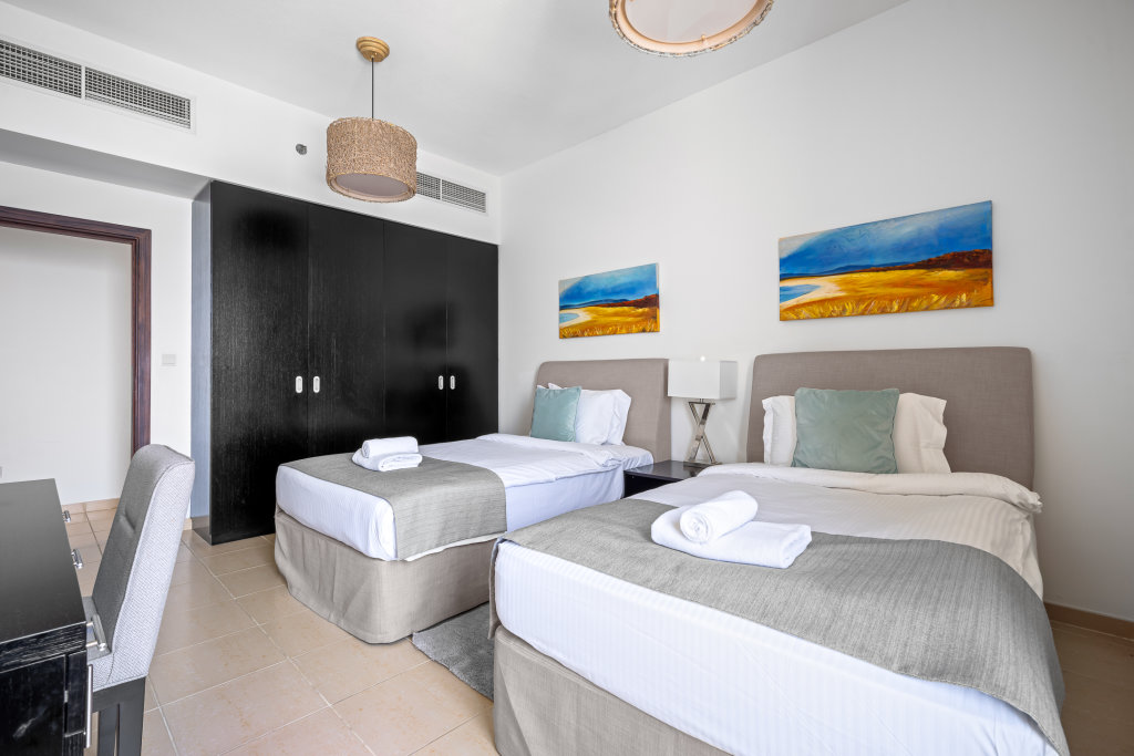 Дубай: Апартаменты Vitamin JBR Shams