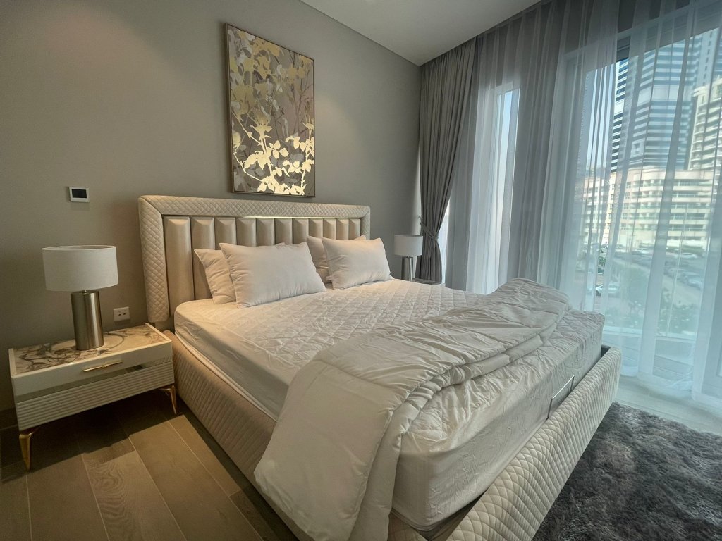 Дубай: Апартаменты Dubai Marina Walk Gem Modern Apt with Pool & Gym access, Steps to Beach & Metro