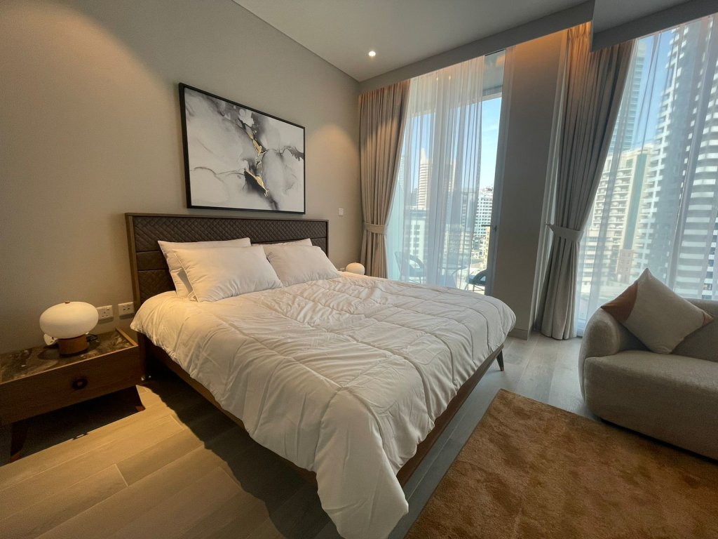 Дубай: Апартаменты Dubai Marina Walk Gem Modern Apt with Pool & Gym access, Steps to Beach & Metro