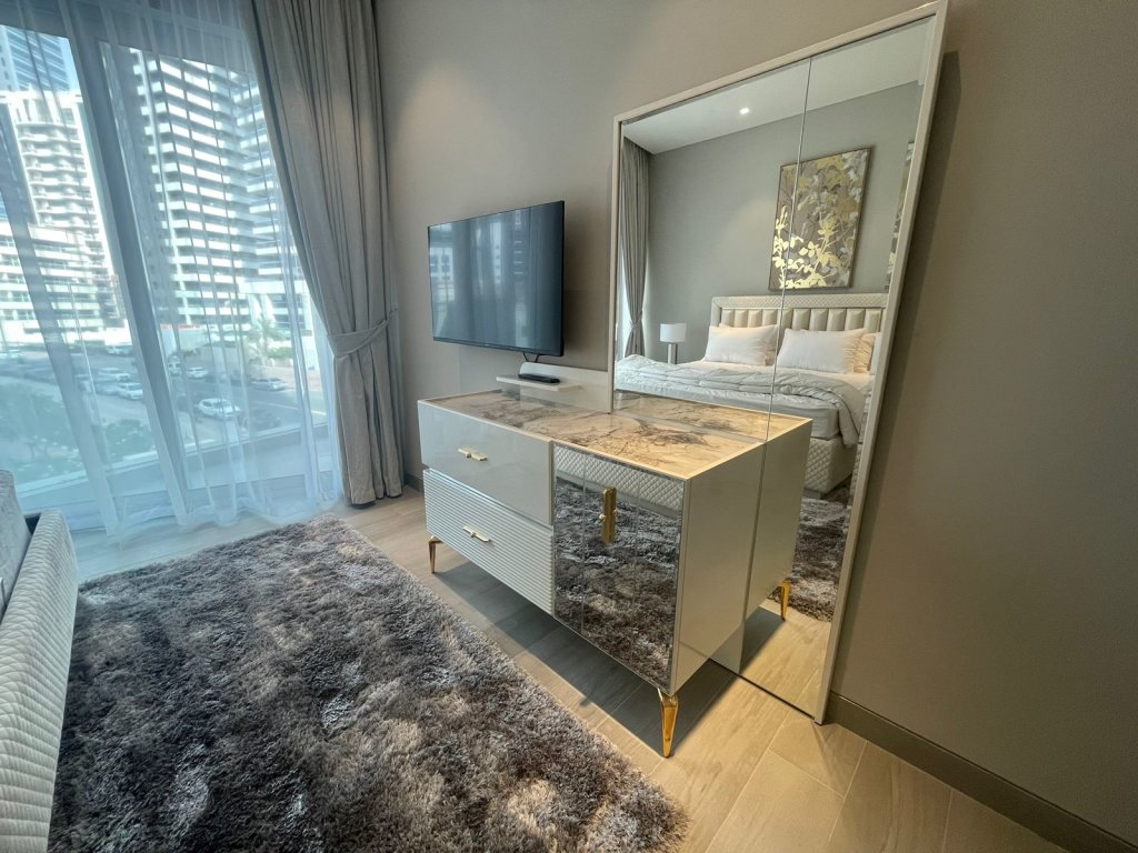 Дубай: Апартаменты Dubai Marina Walk Gem Modern Apt with Pool & Gym access, Steps to Beach & Metro