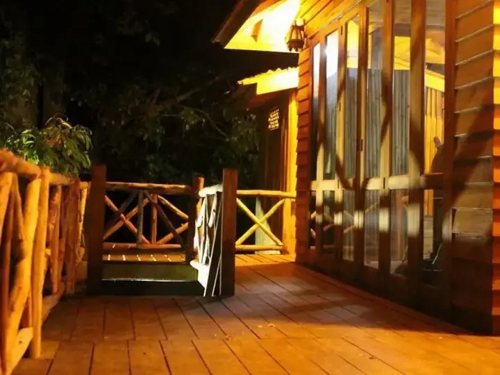 Мае-Таенг: Dreamcaught Tree House