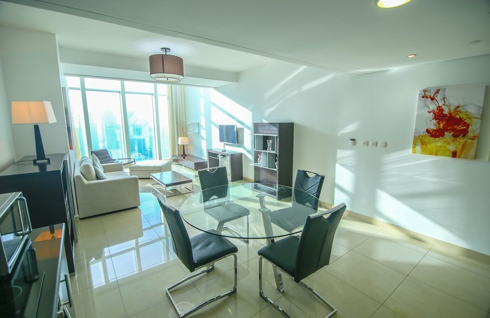 Дубай: Lux Bnb 1Bdr Penthouse Movenpick JLT