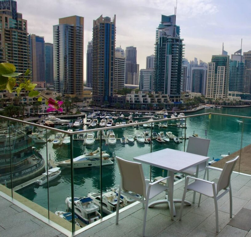 Дубай: Stunning 1BD Apartment 15mins to Marina Promenade!