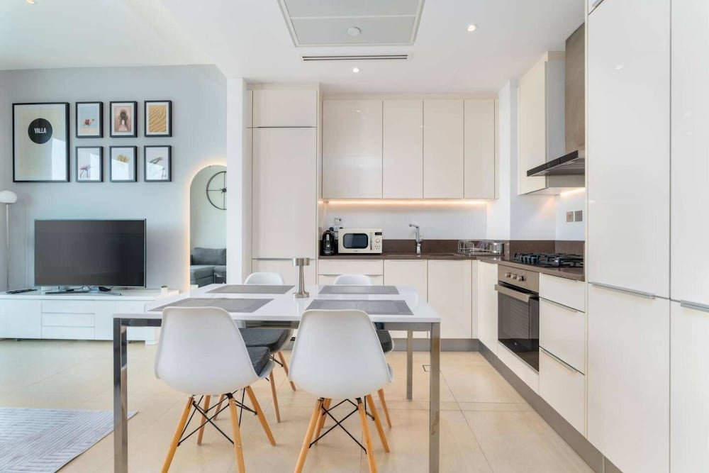 Дубай: Stunning 1BD Apartment 15mins to Marina Promenade!