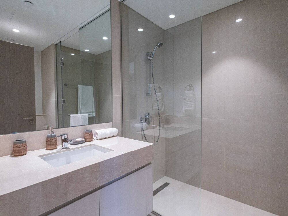 Дубай: Mh- Act - Burj View 3bhk-ref4001