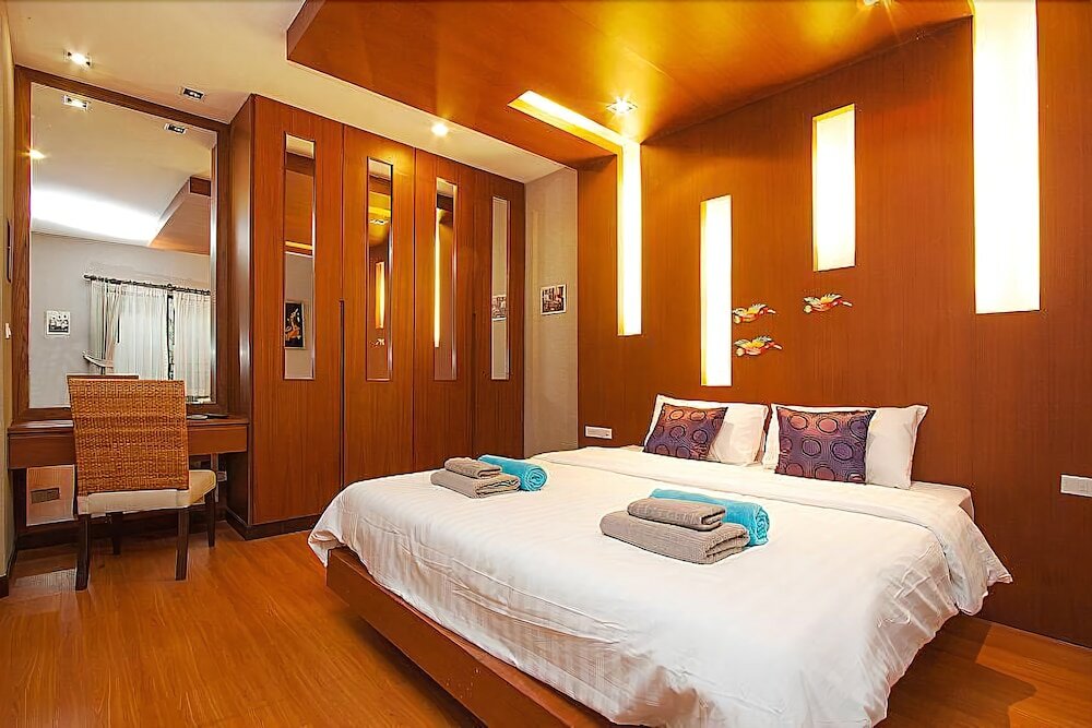 Паттайя: Villa Majestic 67