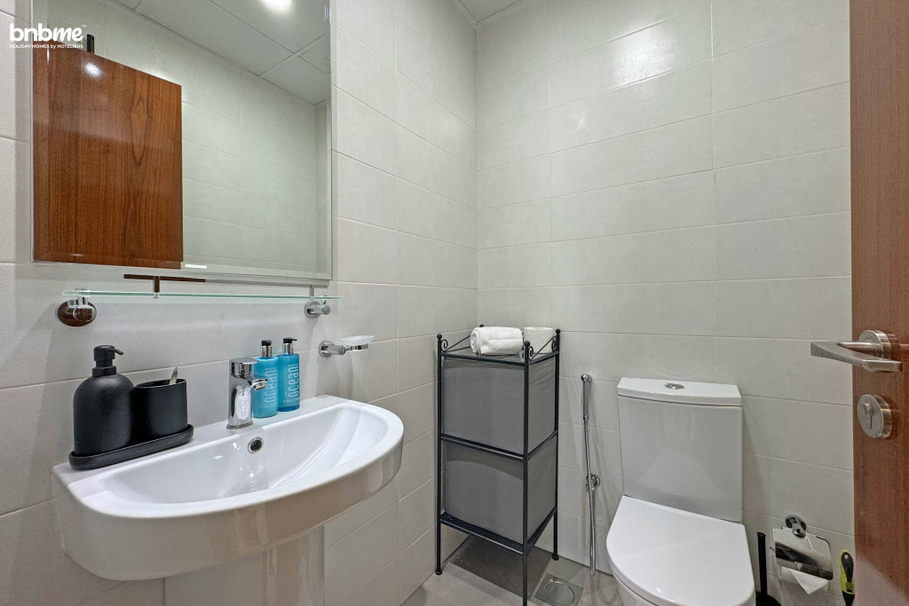 Дубай: Апартаменты Bnbmehomes | Cozy 1BR Suite nr Dubai Mall & Burj Khalifa - 1306
