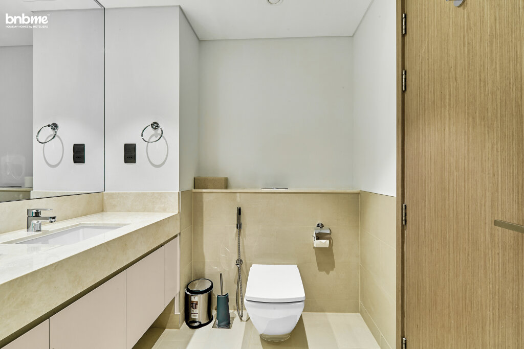 Дубай: Апартаенты Bnbmehomes | Modern 2BR Treasure nr Dubai Fountain - 3302