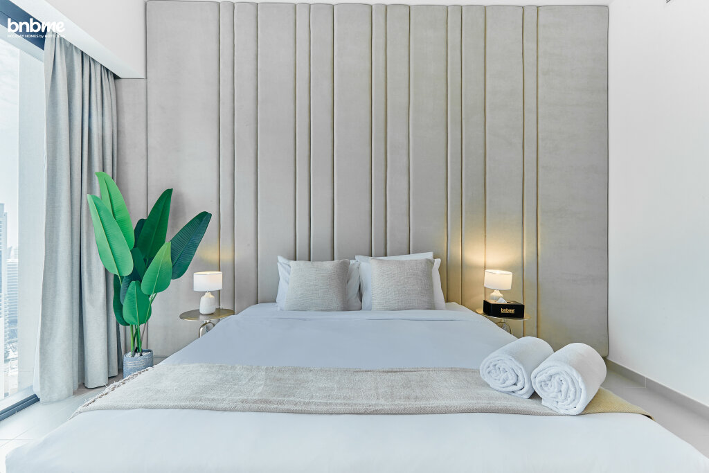 Дубай: Апартаенты Bnbmehomes | Modern 2BR Treasure nr Dubai Fountain - 3302