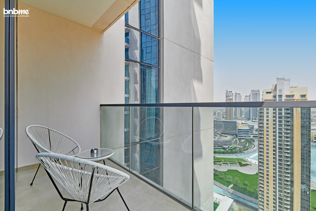 Дубай: Апартаенты Bnbmehomes | Modern 2BR Treasure nr Dubai Fountain - 3302