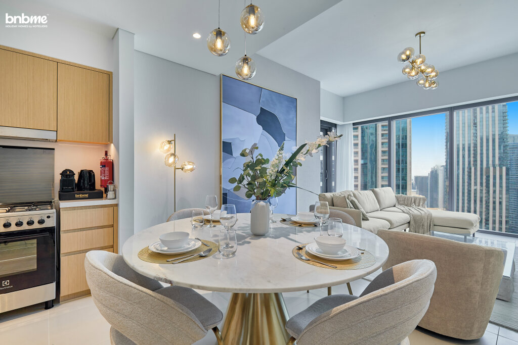 Дубай: Апартаенты Bnbmehomes | Modern 2BR Treasure nr Dubai Fountain - 3302