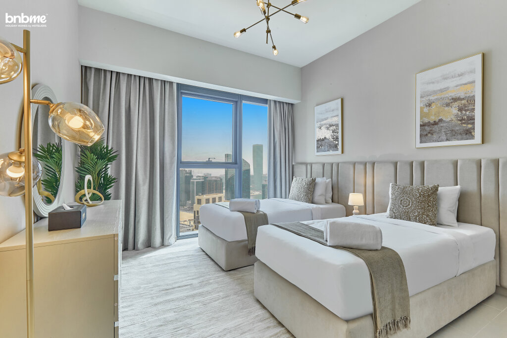 Дубай: Апартаенты Bnbmehomes | Modern 2BR Treasure nr Dubai Fountain - 3302