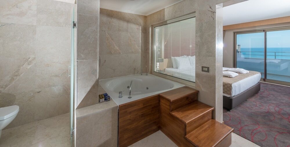Унье: Kalibya World Resort & Spa Hotel