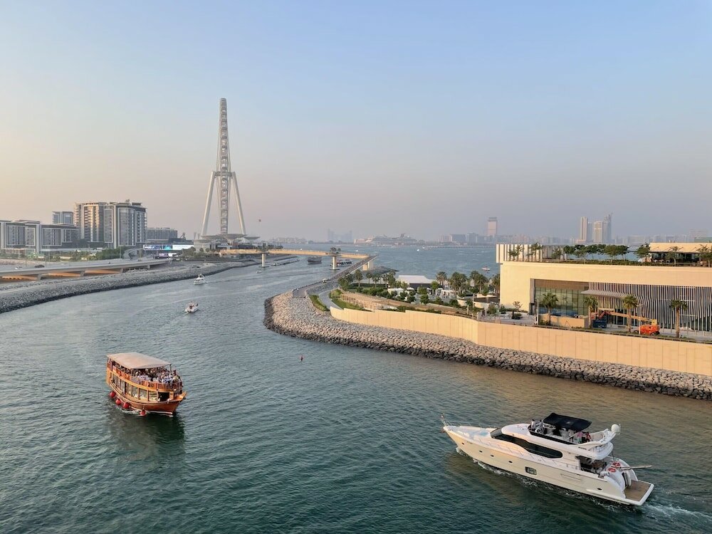 Дубай: Silkhaus Beach View Near JBR 52 42 Emaar Tower