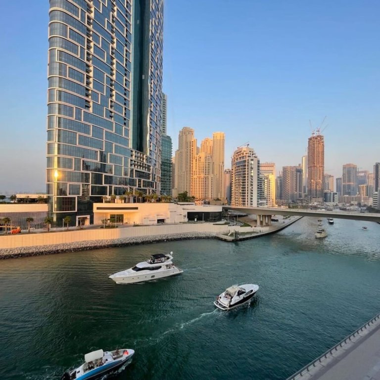 Дубай: Silkhaus Beach View Near JBR 52 42 Emaar Tower