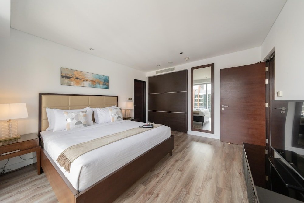 Дубай: DXB - JW Marriott Dubai Marina - 2014 - DM