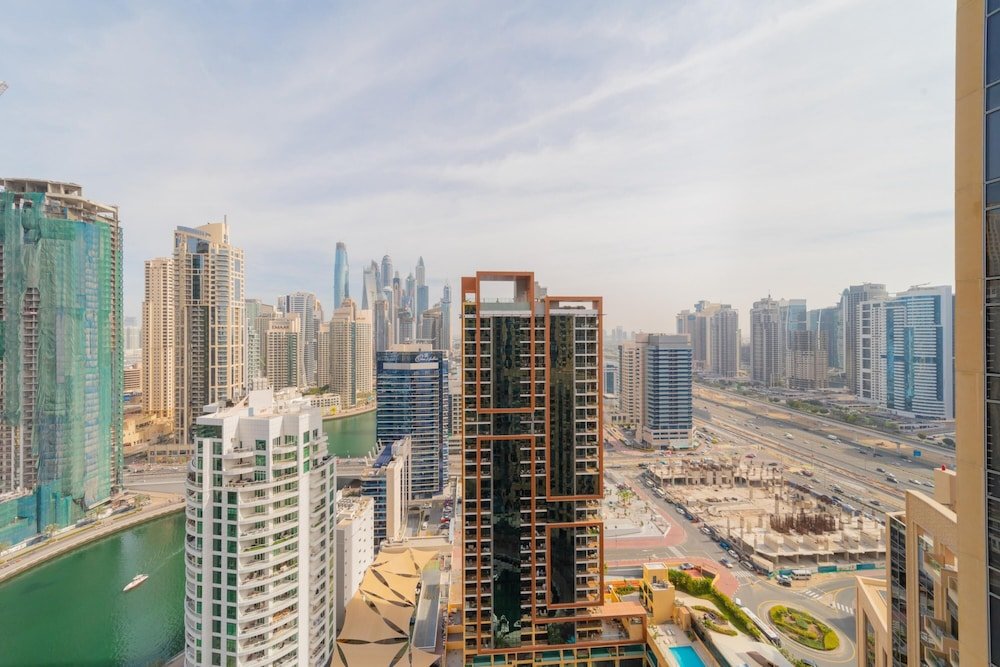 Дубай: DXB - JW Marriott Dubai Marina - 2014 - DM