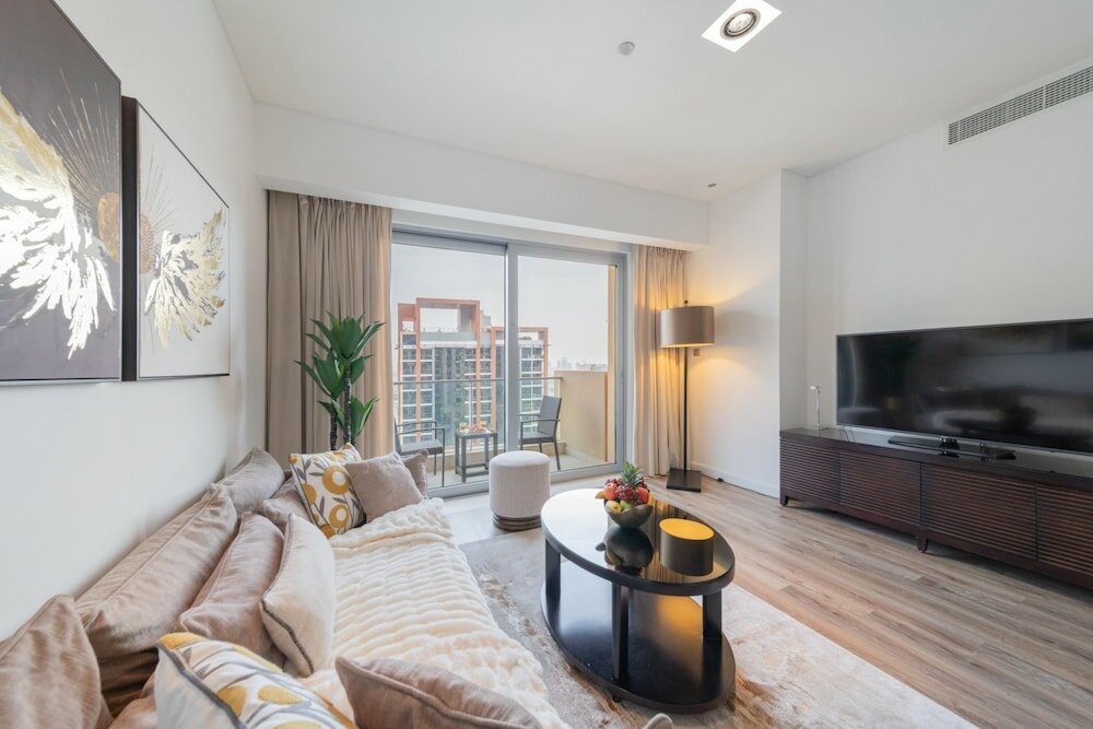 Дубай: DXB - JW Marriott Dubai Marina - 2014 - DM