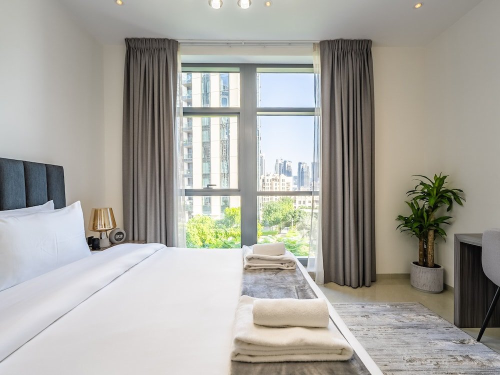 Дубай: Modern DT Escape1BR with Upscale Comfort