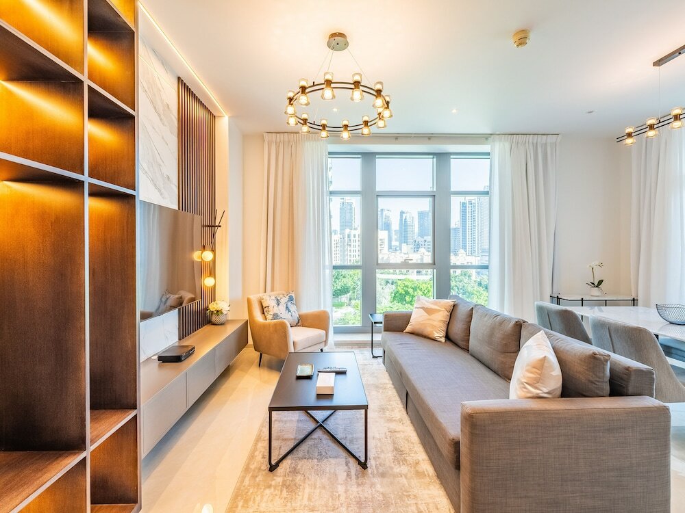 Дубай: Modern DT Escape1BR with Upscale Comfort