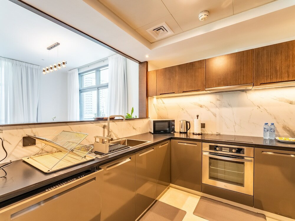 Дубай: Modern DT Escape1BR with Upscale Comfort